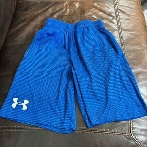 Under Armour Youth Medium Athletic Shorts